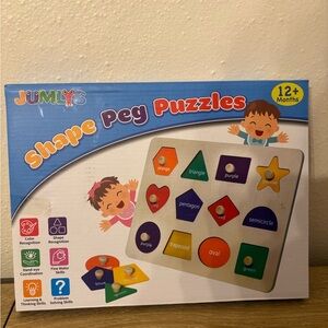 NEW Wooden Peg Puzzle
